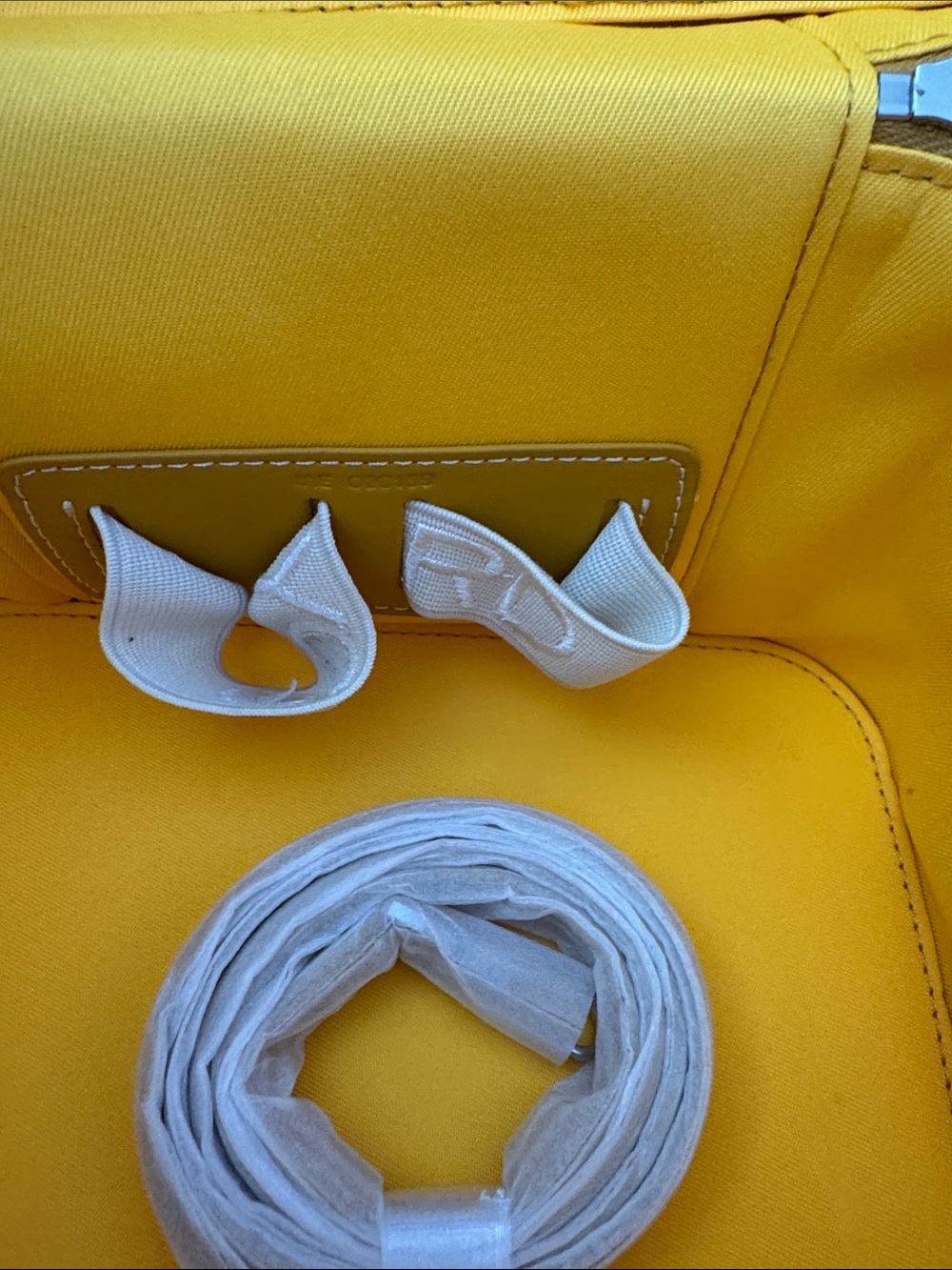 Source Unknown Yellow Chevron Travel Vanity Case - Picture 9 of 11